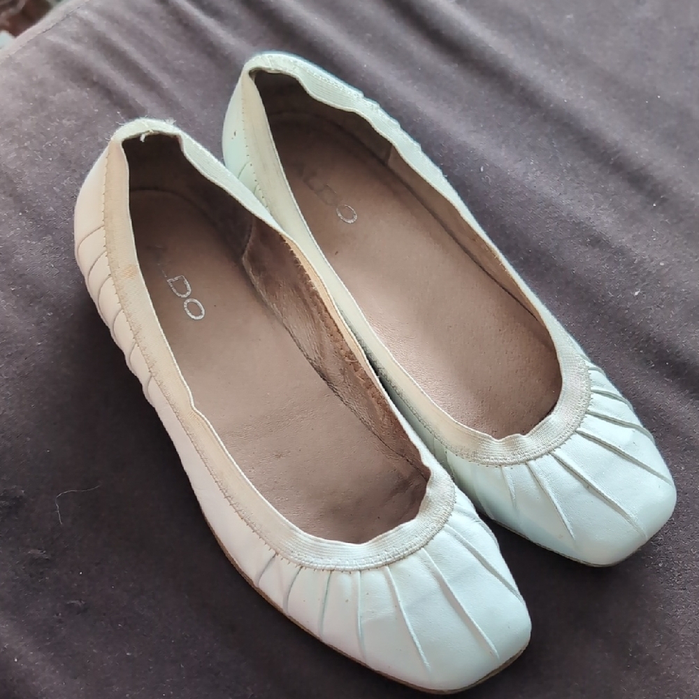 ALDO Women's White Pleated Flats